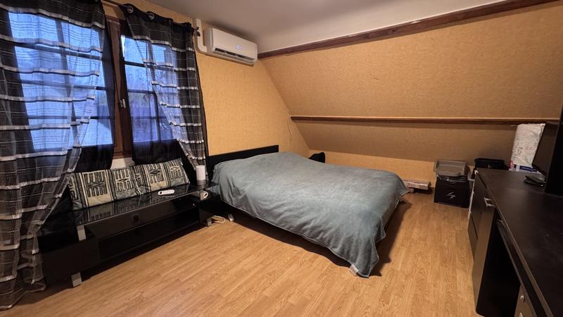 Maison - 204 m² - 8 pièces