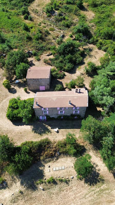 Propriété - 198 m² - 10 pièces