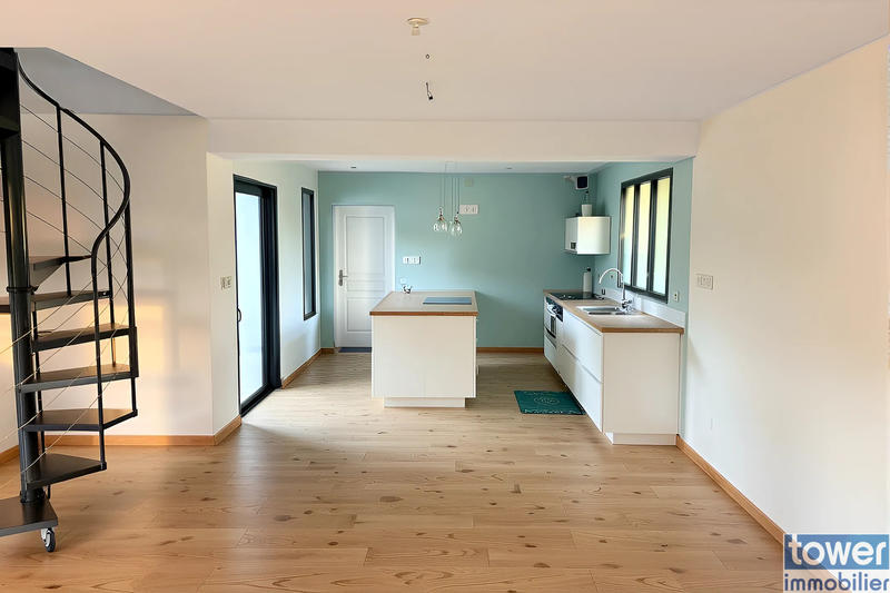 Maison - 120 m² - 4 pièces