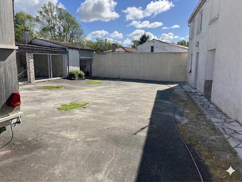 Maison - 186 m² - 5 pièces