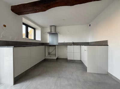 Maison - 83 m² - 5 pièces