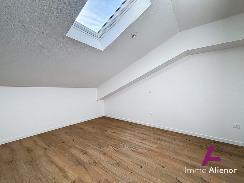 Duplex - 91 m² - 5 pièces