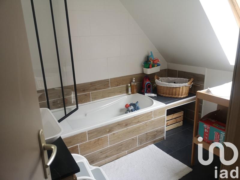 Maison - 93 m² - 5 pièces