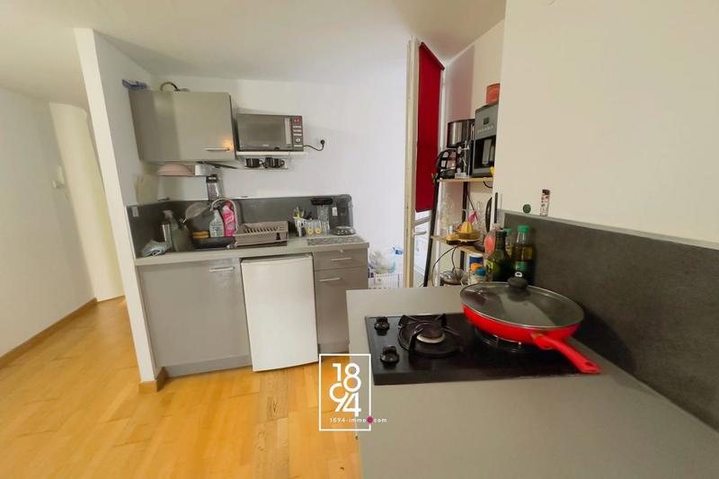 Studio - 40 m² - 1 pièce