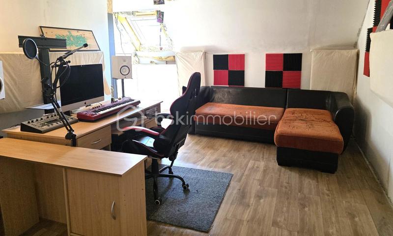 Maison - 81 m² - 6 pièces