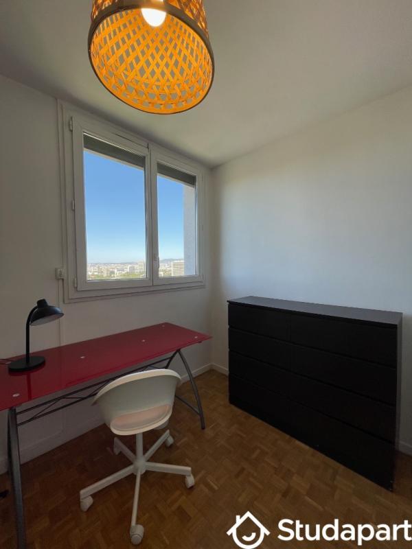 Chambre - 9 m² - 1 pièce