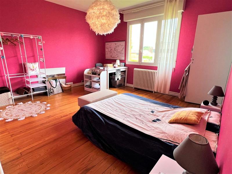 Maison - 228 m² - 6 pièces