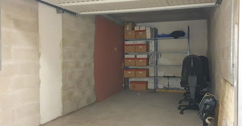 Parking / Garage - 14 m²