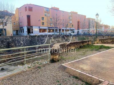 Studio - 57 m² - 1 pièce