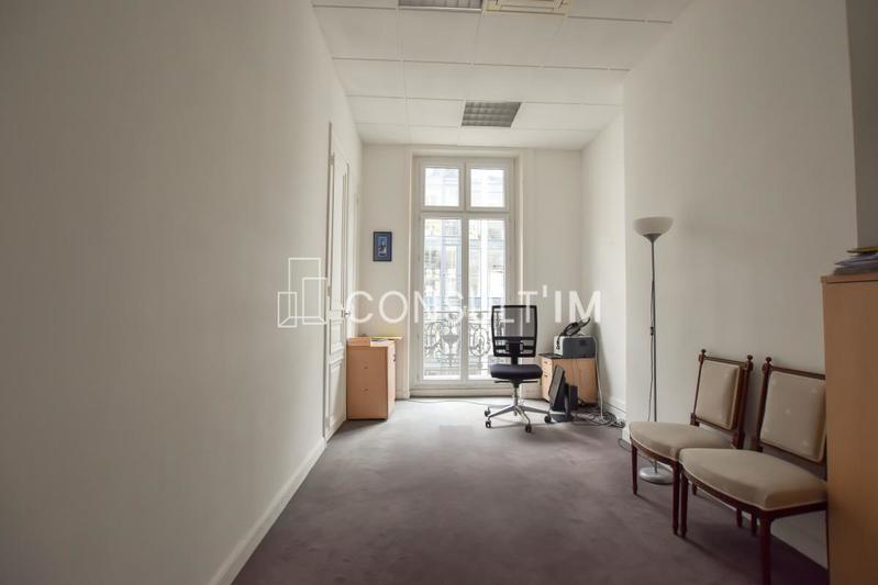 Bureau - 208 m² - 9 pièces