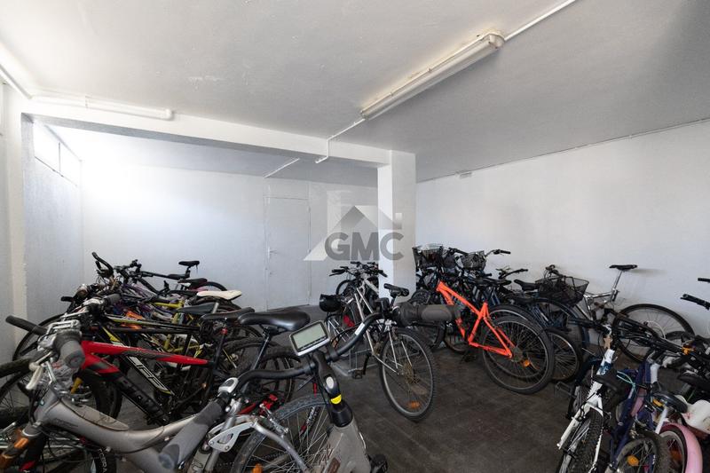 Appartement - 79 m² - 4 pièces