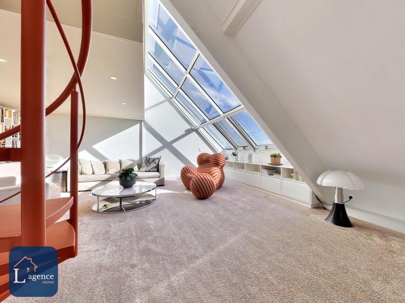 Appartement - 257 m² - 6 pièces