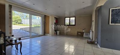 Maison - 182 m² - 5 pièces