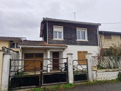 Maison - 95 m² - 5 pièces