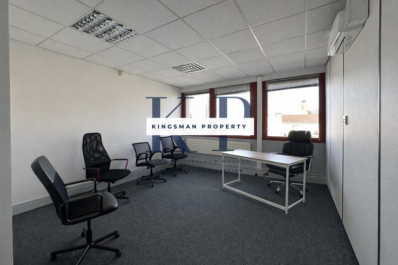 Bureau - 220 m²