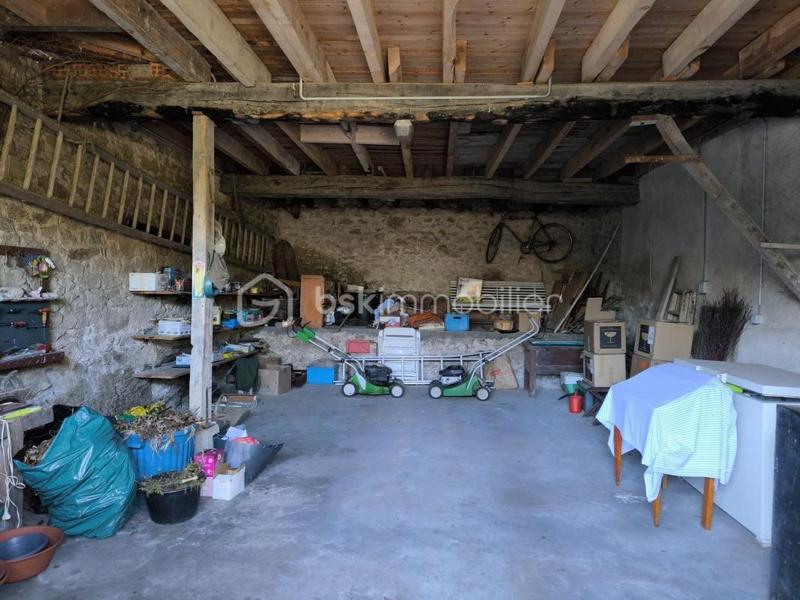 Maison en pierre - 152 m² - 7 pièces