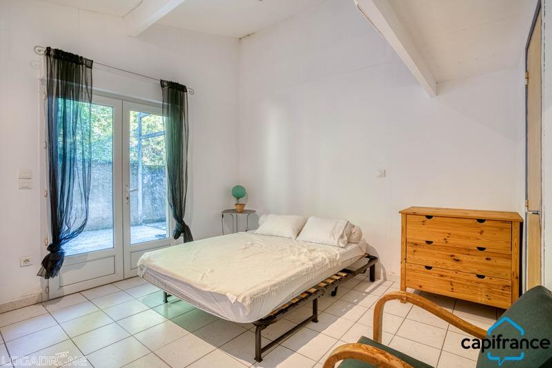 Maison - 200 m² - 8 pièces