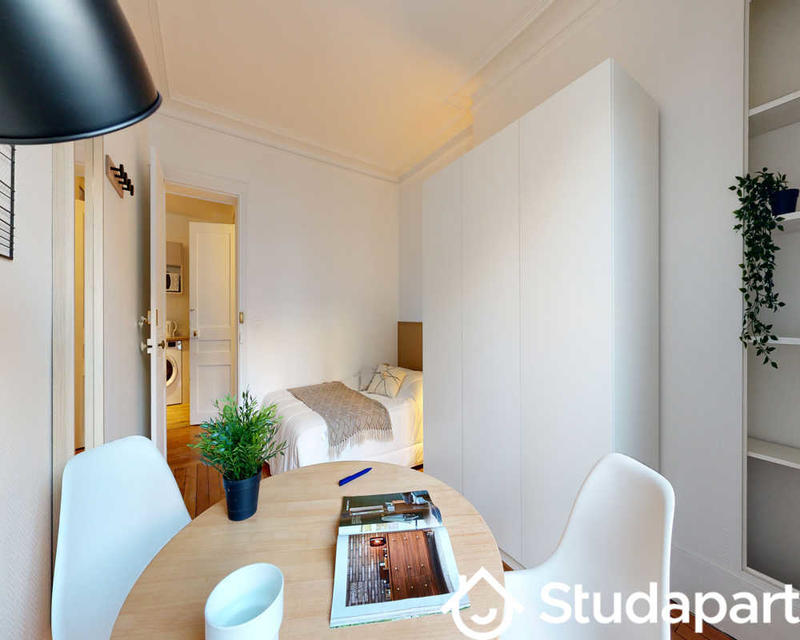 Chambre - 60 m² - 1 pièce