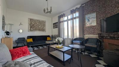 Maison de ville - 155 m² - 10 pièces