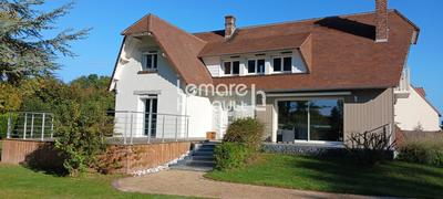 Maison - 170 m² - 7 pièces