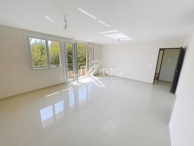 Appartement - 76 m² - 4 pièces