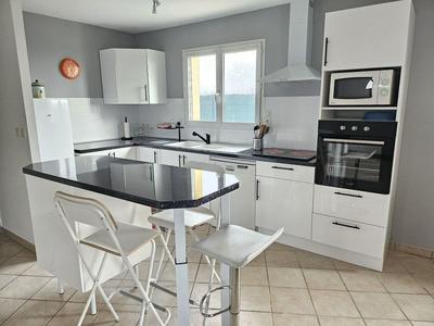 Maison traditionnelle - 98 m² - 4 pièces