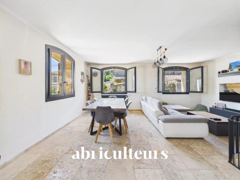 Appartement - 103 m² - 4 pièces