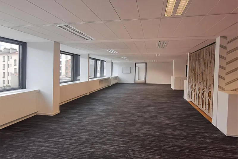 Bureau - 445 m²