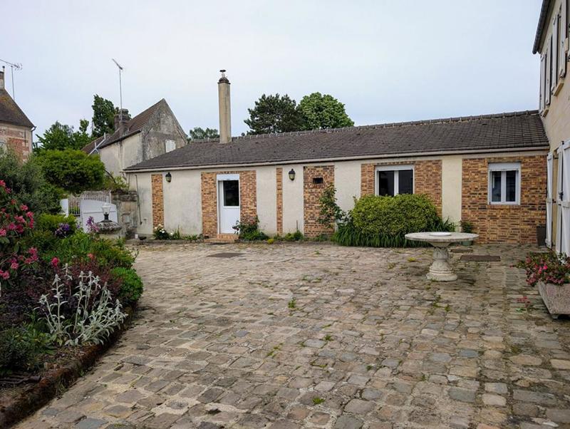 Maison - 180 m² - 7 pièces