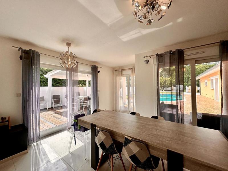 Maison d'architecte - 194 m² - 8 pièces