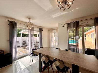 Maison d'architecte - 194 m² - 8 pièces