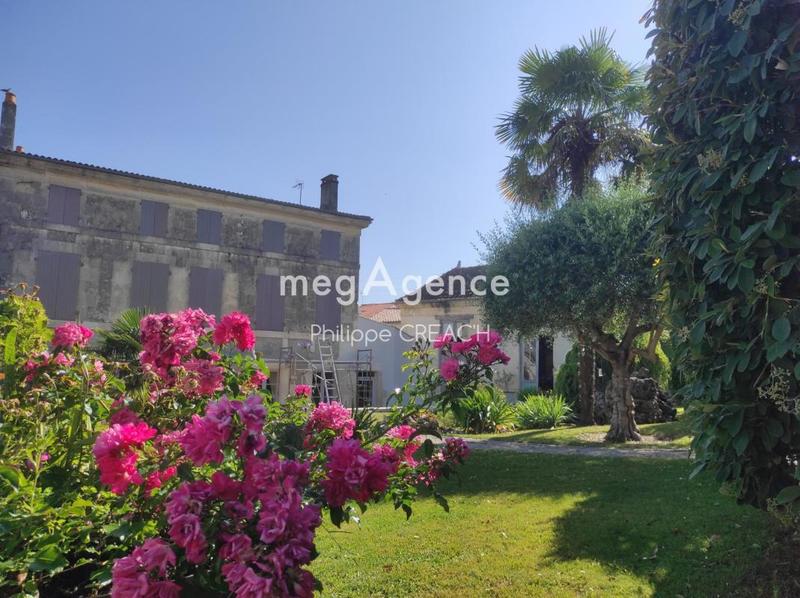 Maison - 309 m² - 8 pièces