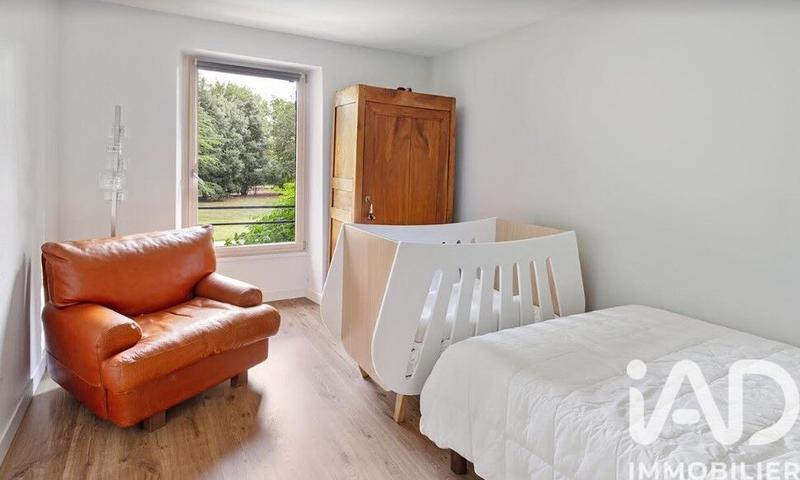 Maison - 202 m² - 8 pièces