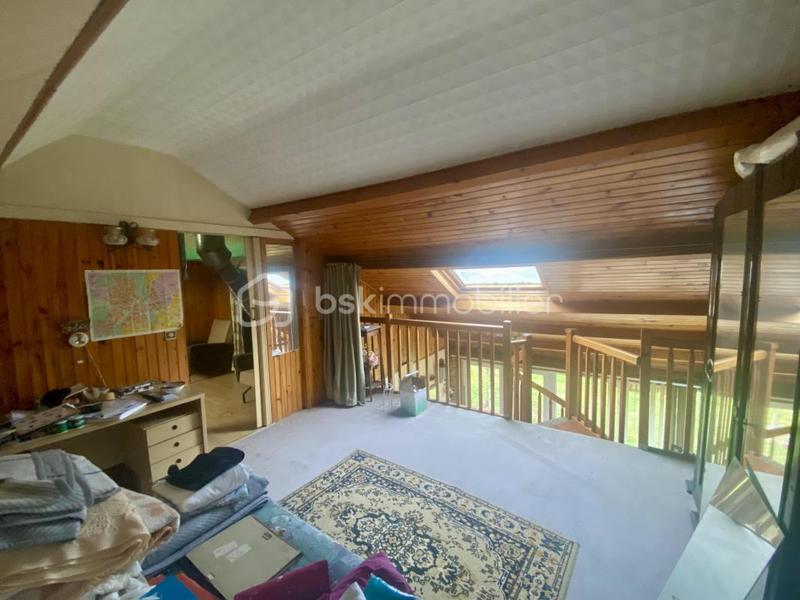 Maison - 99 m² - 5 pièces