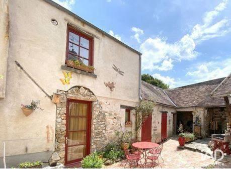 Maison - 200 m² - 9 pièces