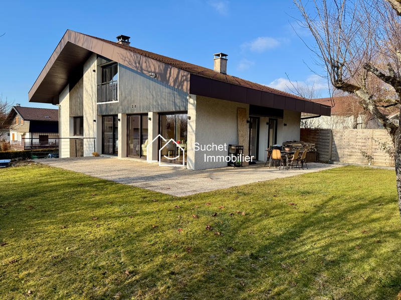 Maison - 189 m² - 6 pièces