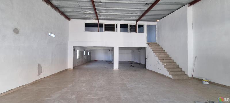 Local commercial - 391 m² - 1 pièce