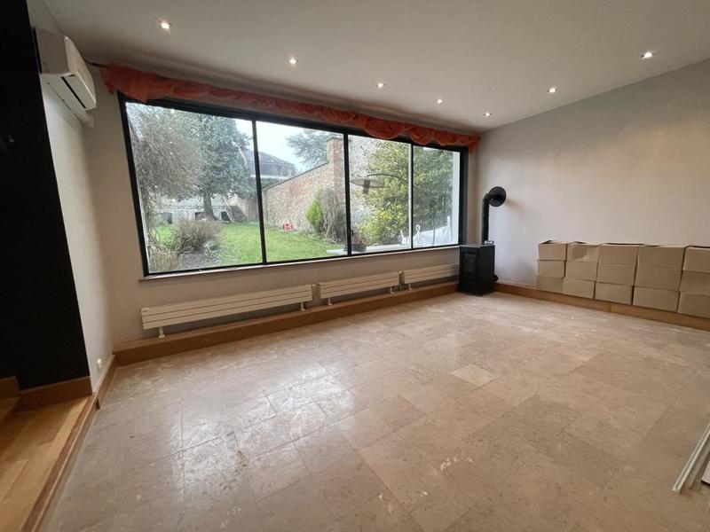 Demeure - 374 m² - 12 pièces