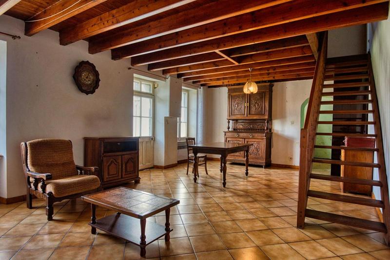 Maison - 95 m² - 5 pièces