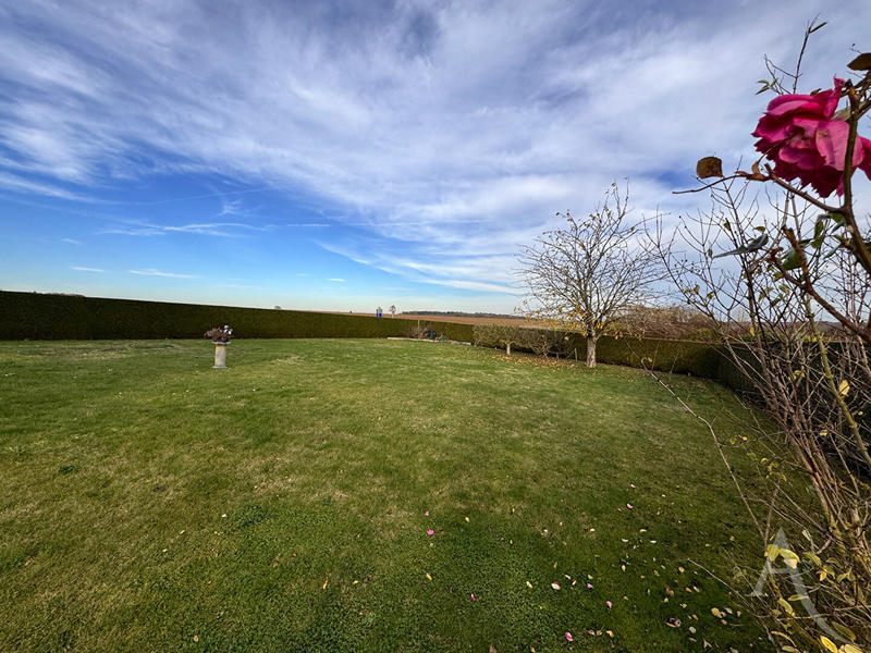 Maison - 144 m² - 7 pièces