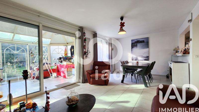 Maison - 99 m² - 4 pièces
