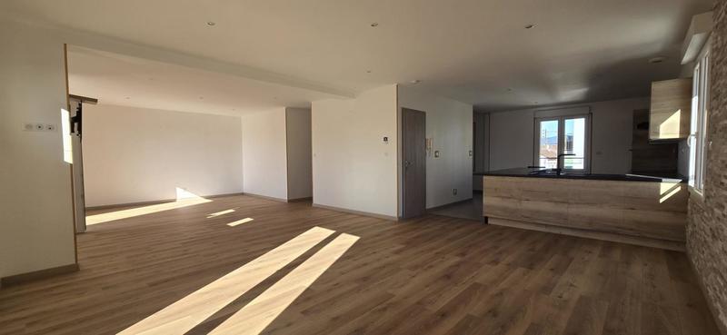 Appartement - 129 m² - 6 pièces