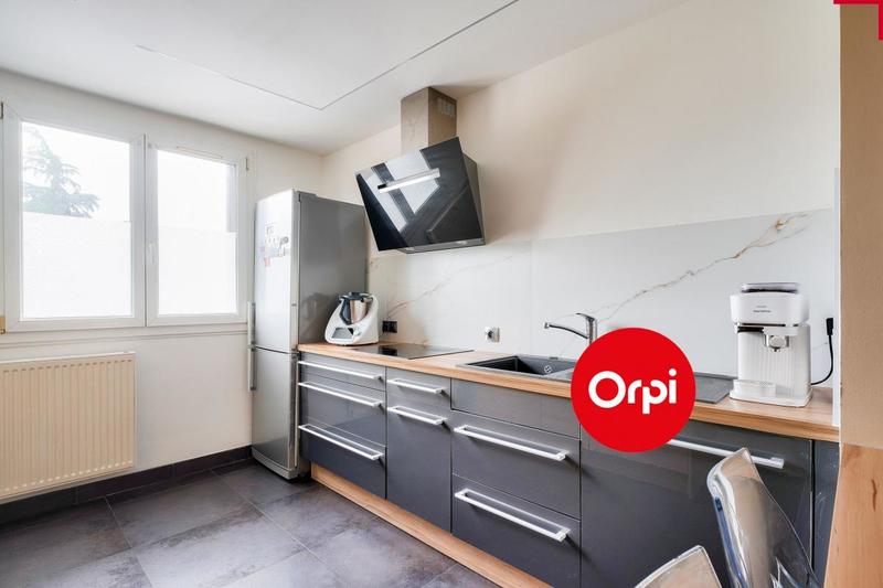 Appartement - 90 m² - 4 pièces