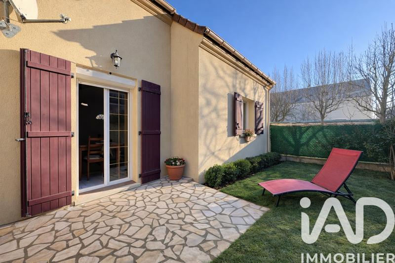 Maison - 93 m² - 5 pièces