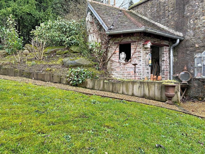 Maison de maîtres - 300 m² - 8 pièces