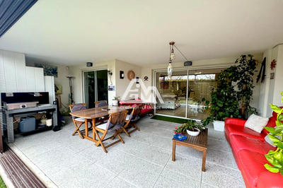 Appartement - 82 m² - 3 pièces