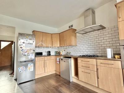 Maison - 144 m² - 4 pièces