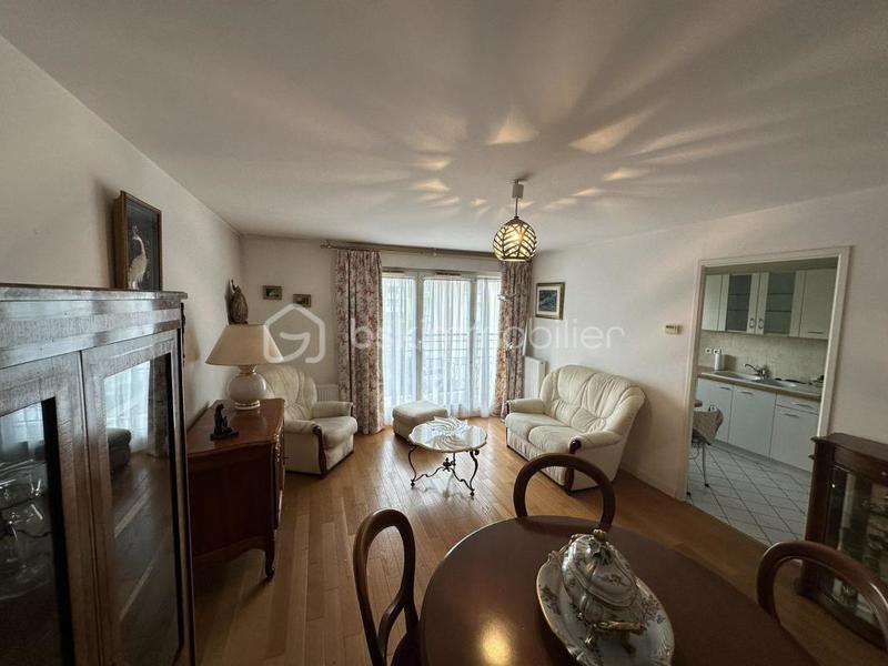 Appartement - 67 m² - 3 pièces