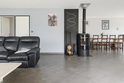 Maison traditionnelle - 132 m² - 5 pièces