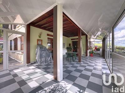 Maison - 275 m² - 8 pièces